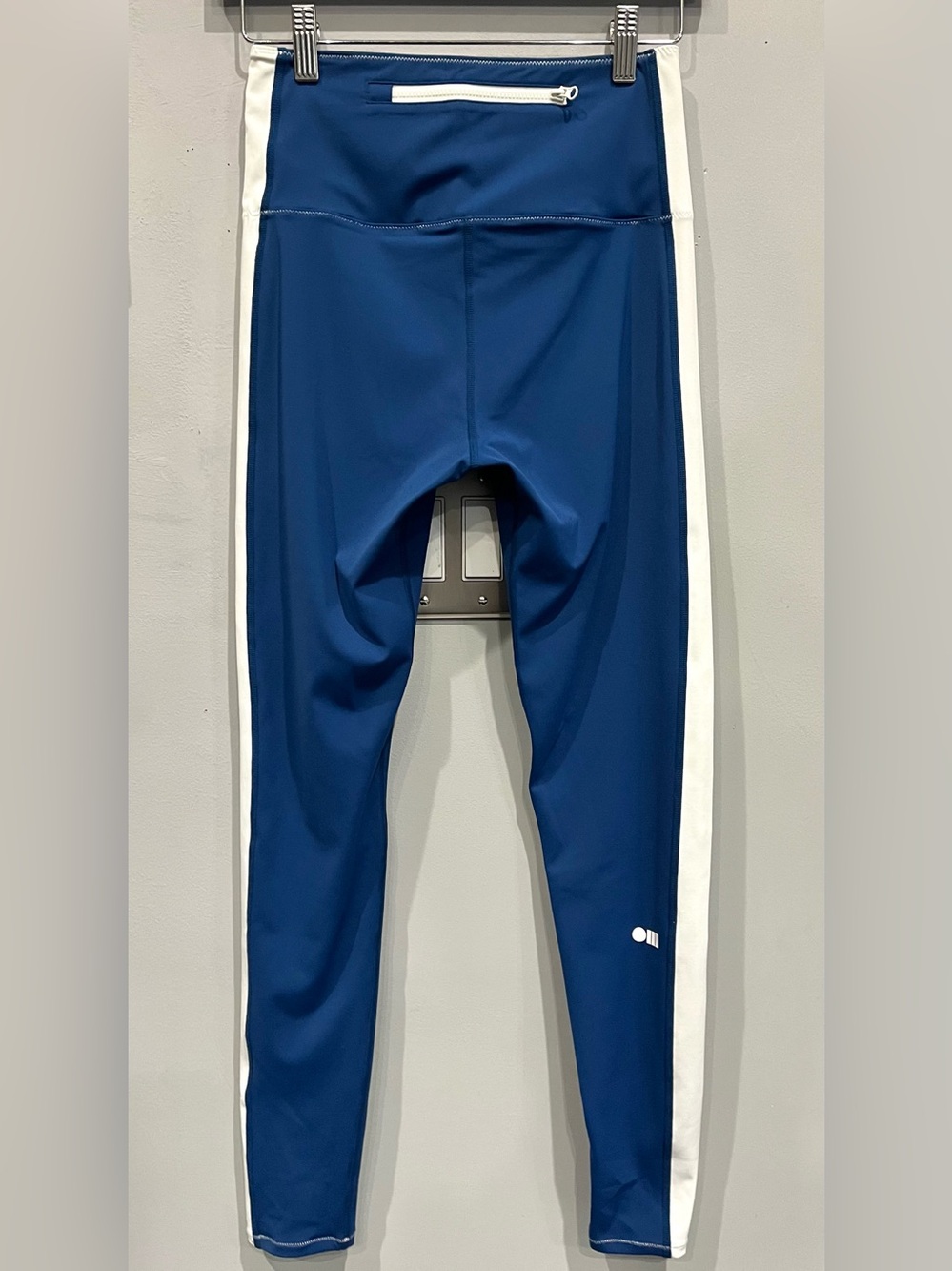 SOLID & STRIPED SPORT SOLEIL HIGH WAISTED LEGGINGS - Picture 4 of 6